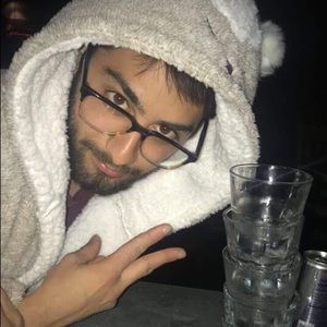 Meet your Posher, Evan